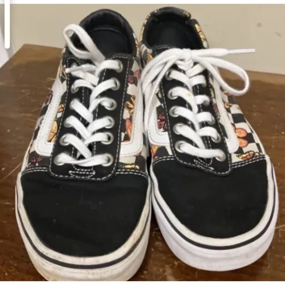 Vans Ward Checkered Skate Butterfly Canvas Shoes Size 7.5 Women’s $25